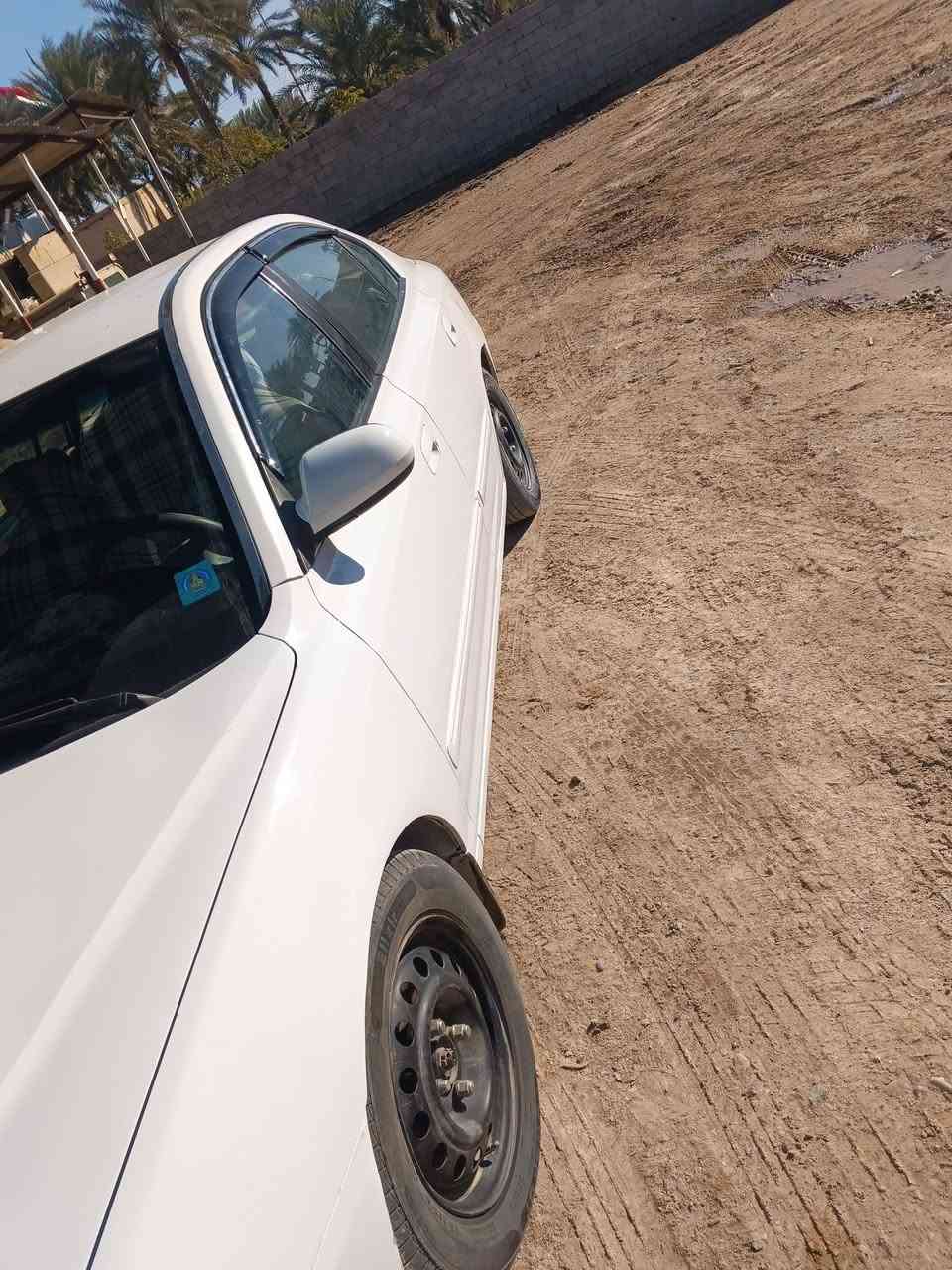 البيع النتره موديل 2004 سياره جاهزه كيرمحرك  تخم تاير جديد سنويه جديده 31 بسمي سعر 73وبيهه مجال رقم ***********
