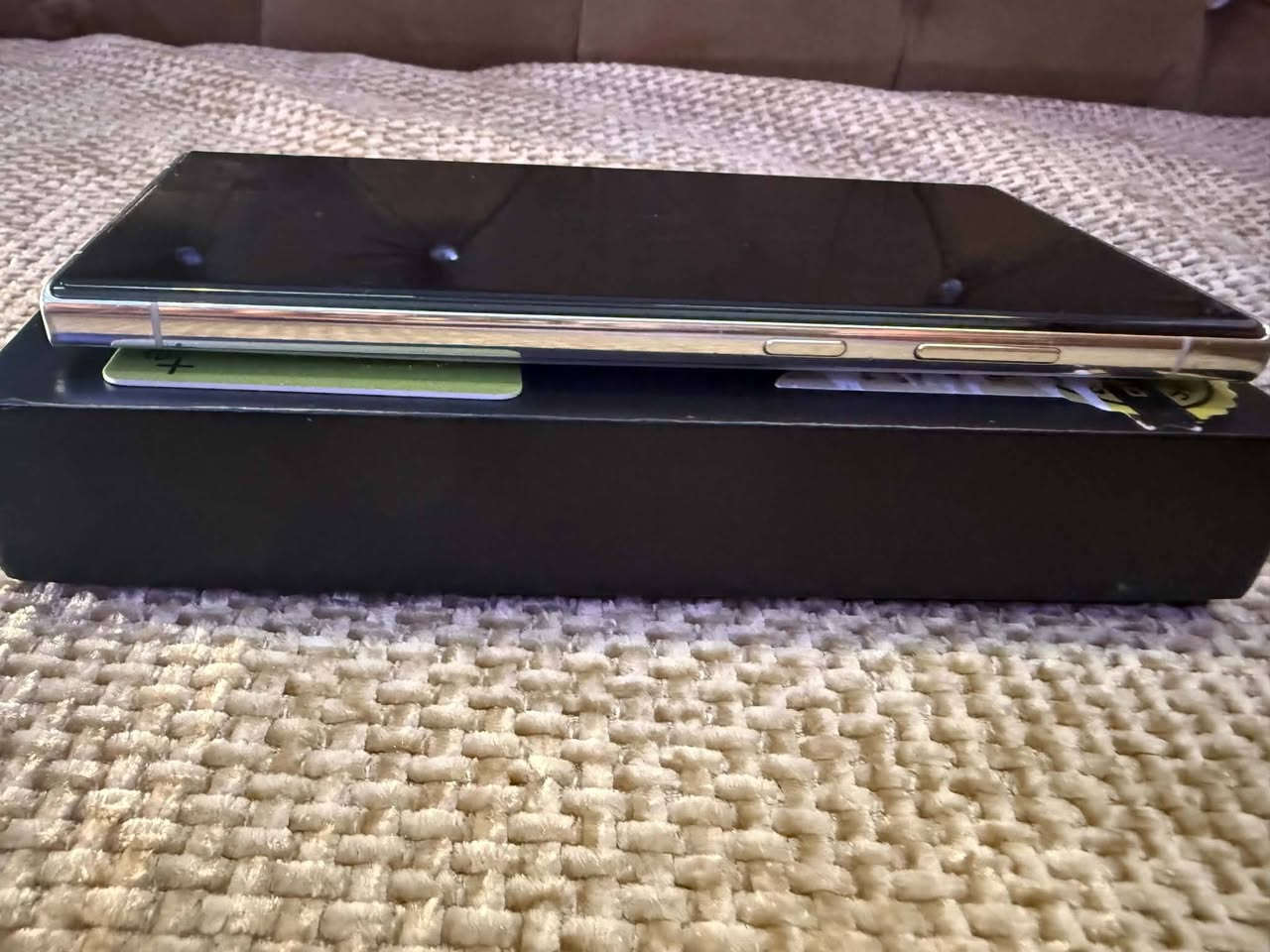 S23 ultra
لون ابيض
ذاكره :521
(شرق اوسط)
دبل شريحه 
الجهاز نظيف ما مبدل بيه ايشي فقط الظهر أصلي والظهر الاصلي مالته موجد  تجي تفحص وتشوف بعينك رايده الكارتونه موجده  ب 620 قفله 
مكاني كاظميه 
***********

