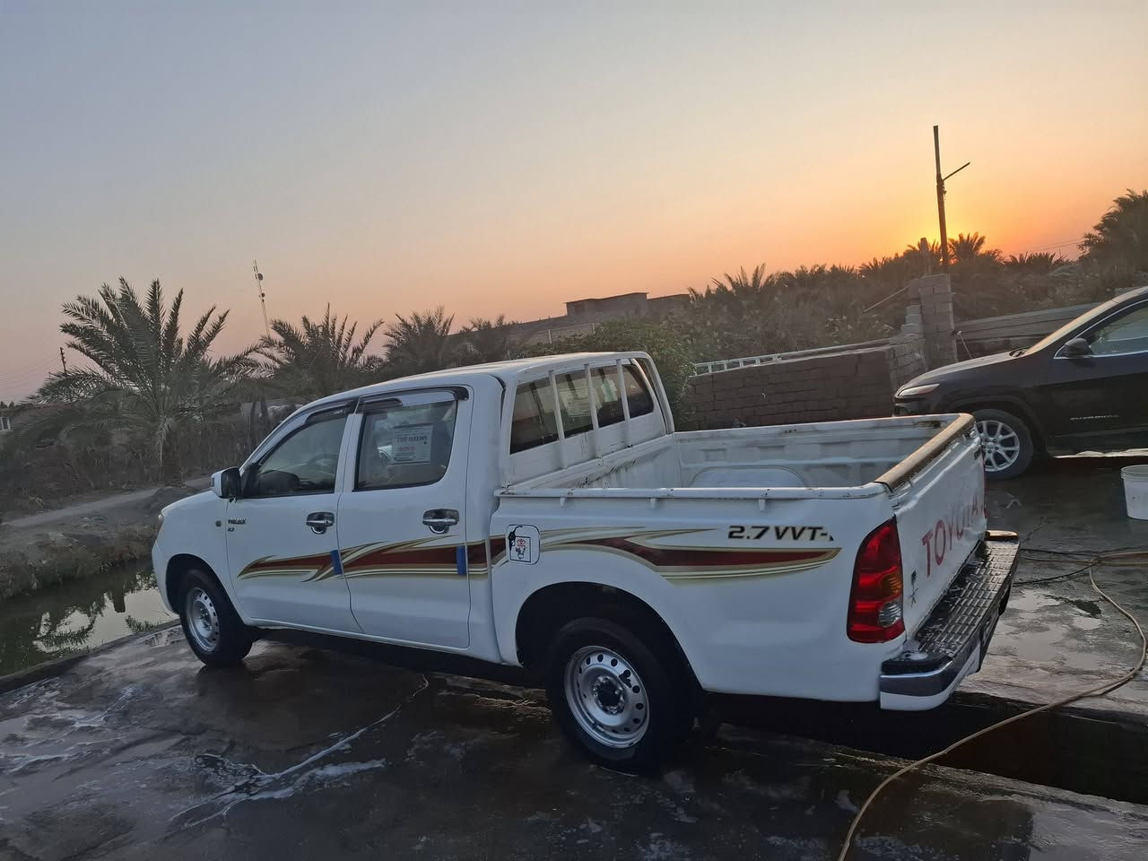 السلام عليكم فلاونزه ٢٠٠٦ بيهه تجيه بسيطه عل يمنه رقم بصره لجديد لسياره مكينه كير شاصي مكفولات تخم تاير لسبير جديد لسياره جاهزه مكان بصره قضاء المدينة ***********
