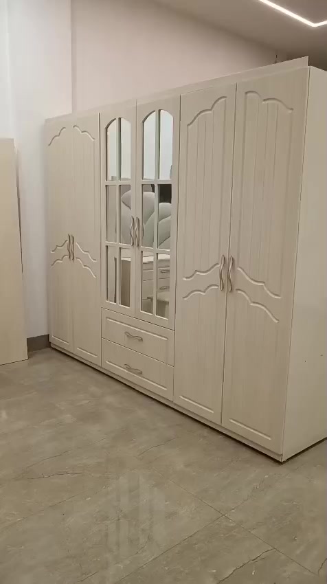 غرفة نوم نفرين تركيه 6 قطع نظيفه جدا  السعر 900 الف  خشب ام دي اف نجاره عراقيه
كنتور تجي ثلات قطع كل بابين مفصول عن تاني
 مع #شد #ونقل #مجاني 🚘🚘.العنوان: موصل، حي البكر، قرب شركة كيا،مقابيل سنتر الابداع 🗾🗾. معرض دار الأثاث التركيه
 للتواصل ☎️☎️ #كورك***********  #كورك***********  #اسيا*********** pp
