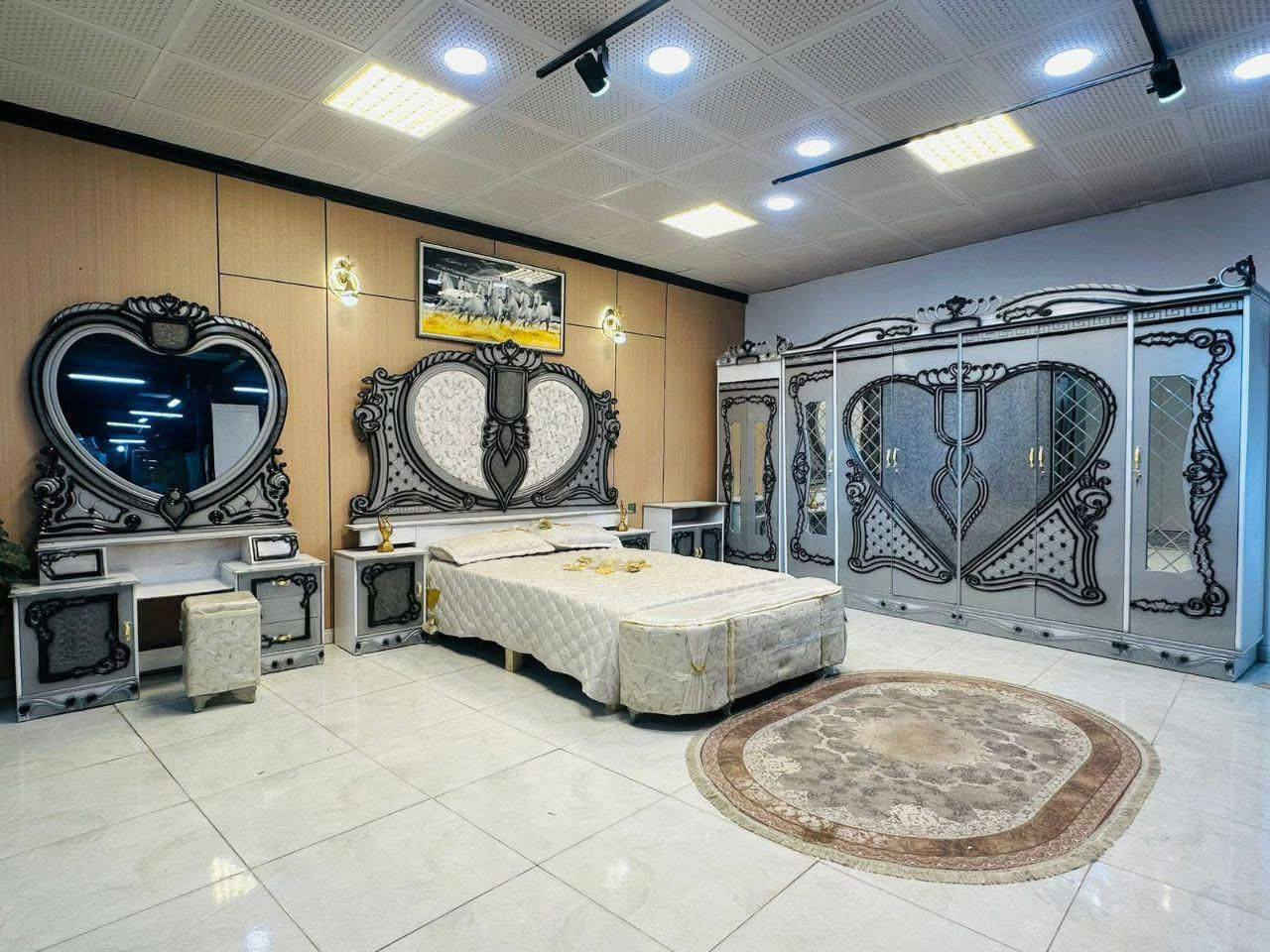 غرفة اخشاب  

السعر مليون 

⚜️تفاصيل الغرفة ....⚜️

صاج خارج ٤ملم ام دي اف 🪭
وداخل صاج ٣ملم 
صبغ مرمري درجة اولى 

عدد القطع  ٧ قطع 😍
1 //جرباية  قياس  ١٦٠ × ٢٠٠ 
//ميز جانبي ايسر قياس ٥٠
2// وميز  جانبي  قياس ٥٠
3// زاوية ارتفاع مترين عرض ٨٠
4// وميز بلازمه  
5//وميز مراية ارتفاع مترين عرض ١٢٠
6// وكنتور ٦ باب  ارتفاع مترين و٤٠ طول ٣ متر و٢٠

القطعه الثامنة حسب الطلب شازلون
سعرها ٥٠ الف  مع الطابوريه❤️

(توصيل مجاني مركز بغداد )
التوصيل يشمل الشد مجاني 🔥
(اطراف ٥٠)
باقي المحافضات حسب البعد


**إذا كنت صاحب هذا الإعلان وتريد حذفه لأي سبب، رجاءا أرسل رسالة إلى الدعم الفني**