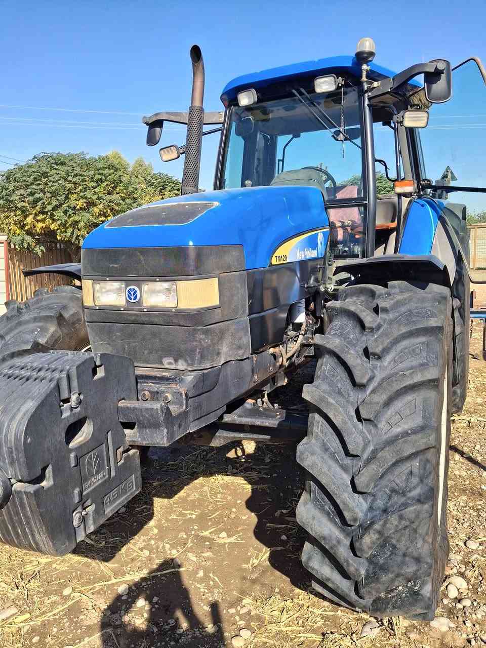 ترێکتەر نیوهۆڵند TM120 فول عادی بۆفرۆشتن شوێن کەرکوک *********** ***********
