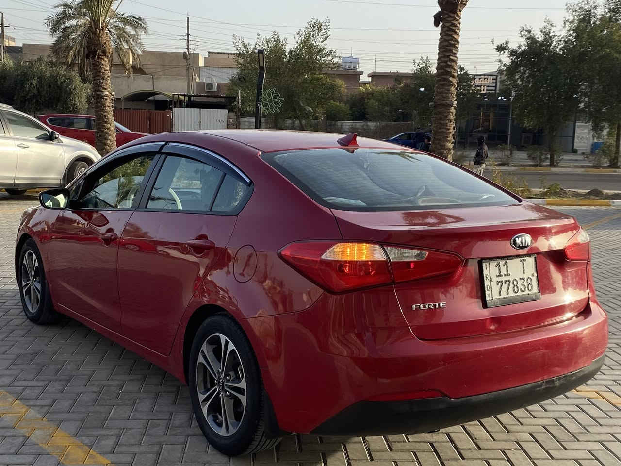 السلام عليكم
كيا فورتي 2016
محرك 2000 دوش المرغوب
مواصفات 
شاشه 
كامره
تحكم ستيرن
سياره جاهزه بدون اي نقص بيه قطع صبغ ابيع حزام السياره بسمي تحويل ثاني يوم 
مكاني بغداد حي الجهاد 
السعر 105$ وبيه مجال
رقمي ***********
