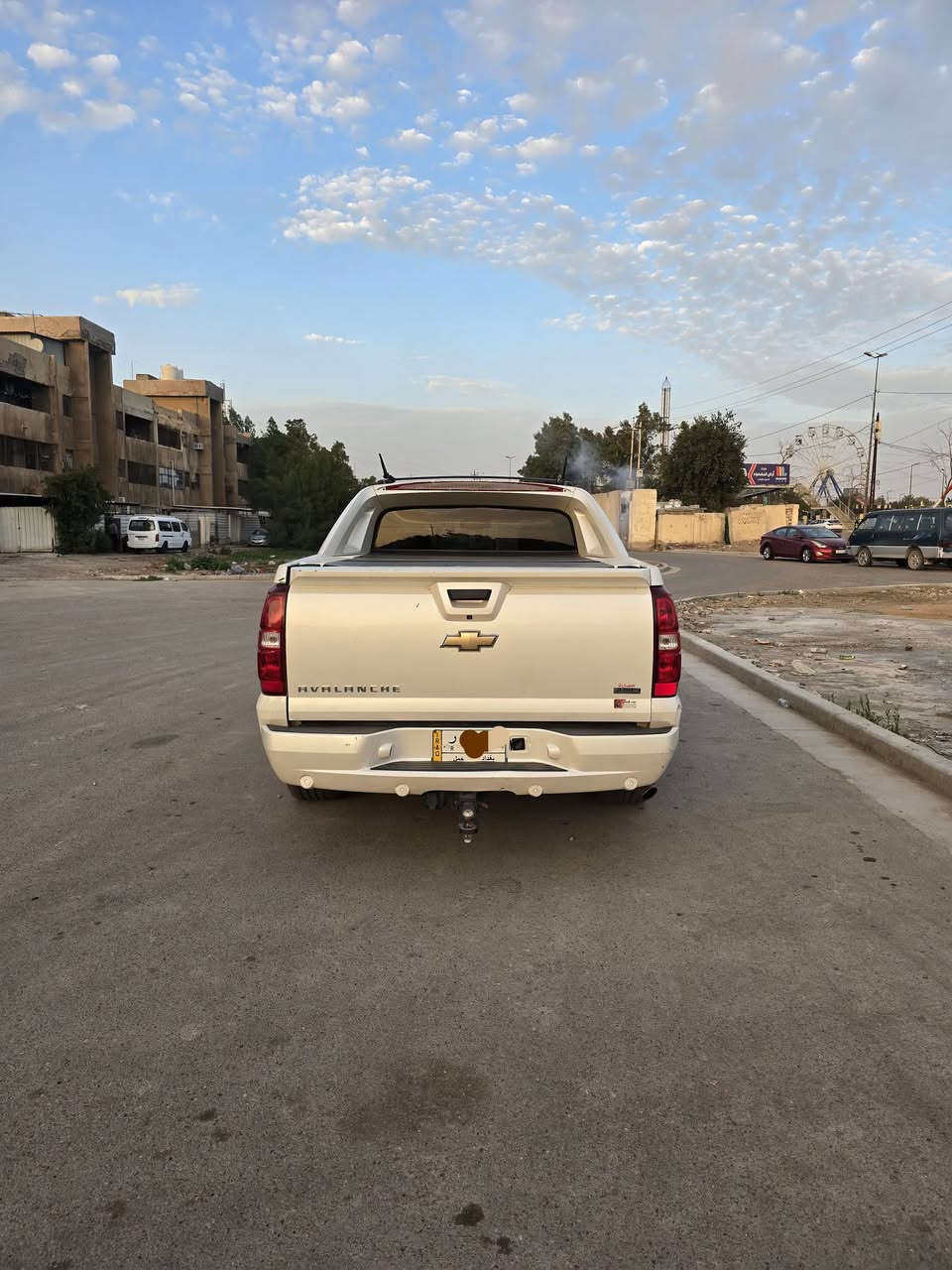 السلام عليكم عندي شفرولية افلانج LTZ 2011 فول مواصفات مكينة ٥٣٠٠ كير مكينه حدادية جديد بيها ٣ قطع صبغ رقم مميز السعر ١٦٢ للبيع او المراوس وهذا رقمي ***********
