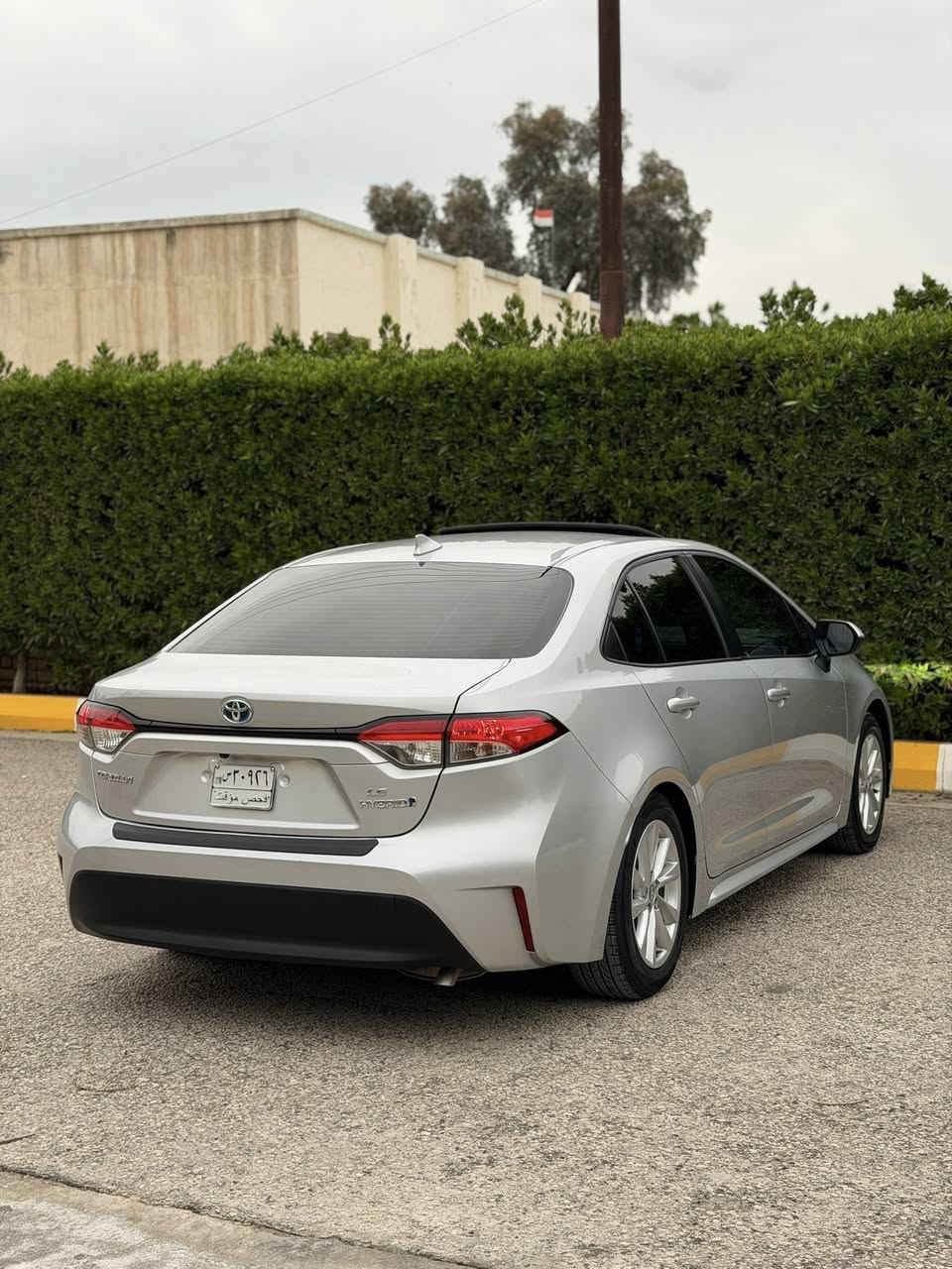 الهم صل علا محمد وآل محمد 
                     السلام عليكم 
للبيع فقط 
كورولا موديل 2024  محرك 2000 هايبرد وارد امريكي فول مواصفات 
ماشيه 20 الف مايل مشي امريكا دخول جديد بدون رقم تترقم جميع محافظات العراق ولترقيم مجاني 
 المواصفات 
رادار امامي اوخلفي اوجانبي
فتحه سقف
بصمه ابواب
شاحن واير ليس
وبدون ايرباك 
حادثه چاملغ خلفي السائق بارد فقط بدون اي صبغ 
السعر 185 ورقه اوبيه مجال قليل 
للاستفسار علا الرقم 
***********
