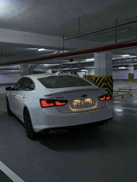 السلام عليكم
ماليبو 2022 كلين بدون حادث بدون صبغ بدون ايرباك بدون تبديل ماشيه 26 الف ميل السياره RS
صار بيه حادث بسيط كلش بلعراق حافه الجامع الامامي عكس السايق و بدلته نفس اللون و القديم مالته موجود يرجع بارد مابي شي و بيه ضربه خفيفه بلدوسه مبينه بلصور
السياره جديده كلش بعده ع وضع الشركه مكفوله من كلشي بدي كير محرك تبريد رقم اربيل الجديد ب اسمي السعر 155 ورقه و بيه مجال بسيط 
المكان المنصور
***********
