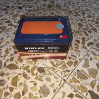 خمس بطاريات • وينلي صغير • الشعب قرب سوق شلال