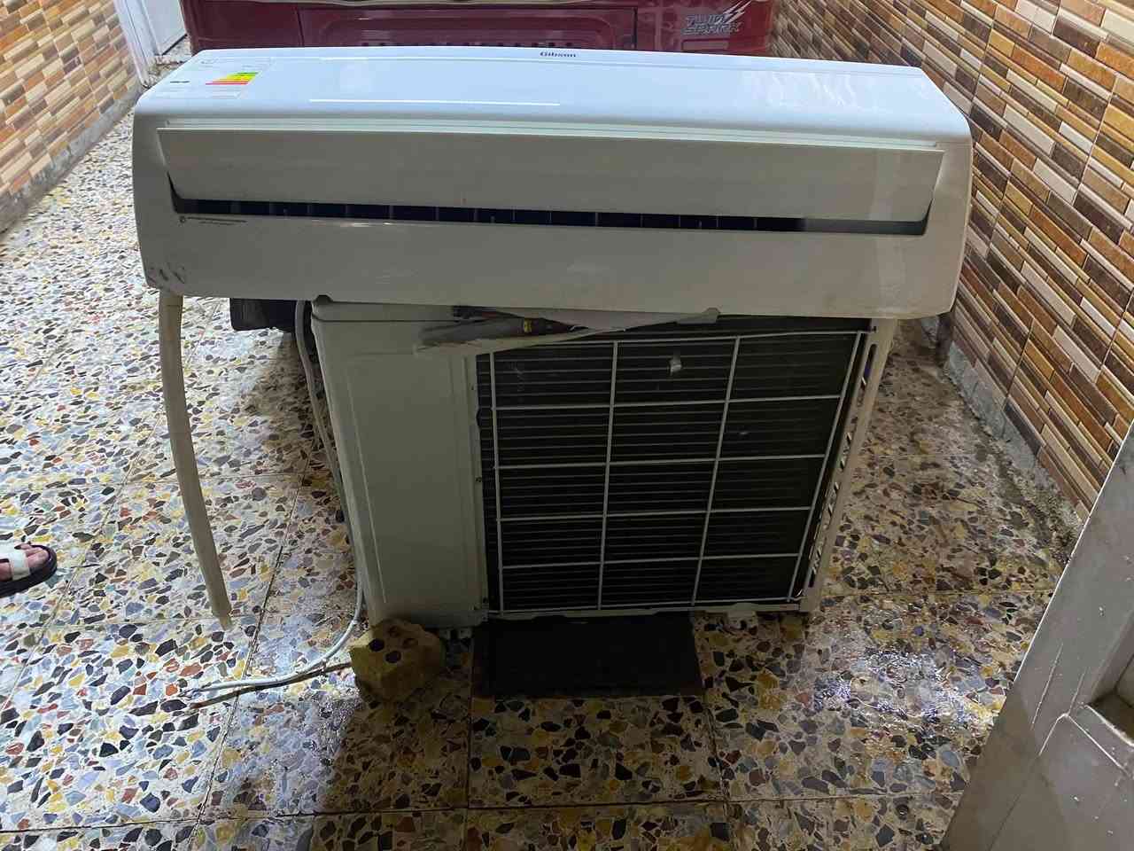 سبلت البيع نقص غاز اني فتحت الغاز بيدي شديت غير سبلت وطار الغاز قيمو ***********
بالي يرضه الله
