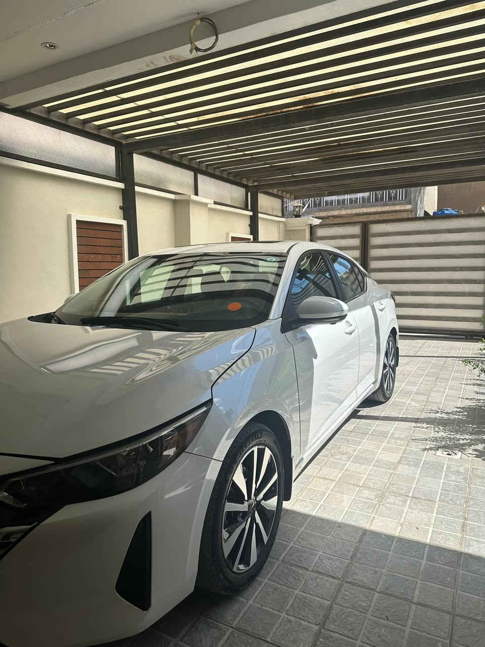 السلام عليكم
للبيع او المراوس 
سنترا مديل 2024 فئه Sv
_____________________________________________
السياره مكفوله كفاله عامه من الصبغ والبارد السياره جديده بمعنى الكلمه ما بيها اي نقص من كير ومكينه وتبريد  وحداديه 
رقم بغداد بسمي تحويل ثاني يوم  
_____________________________________________
المواصفات :
1.محرك 4سلندر 2000 
2.كير CVT اوتماتيك 
3.شاشه جبيره 8 انج 
4.بصمه وتشغيل عن بعد 
5.سماعات 6
6.مثبت سرعه ذكي 
7.تحذير الخروج عن المسار 
8.كامره خلفيه 
9.حساسات امامي وخلفي 
_____________________________________________
العنوان :ديالى /بعقوبه 
التواصل :*********** واتساب فقط
