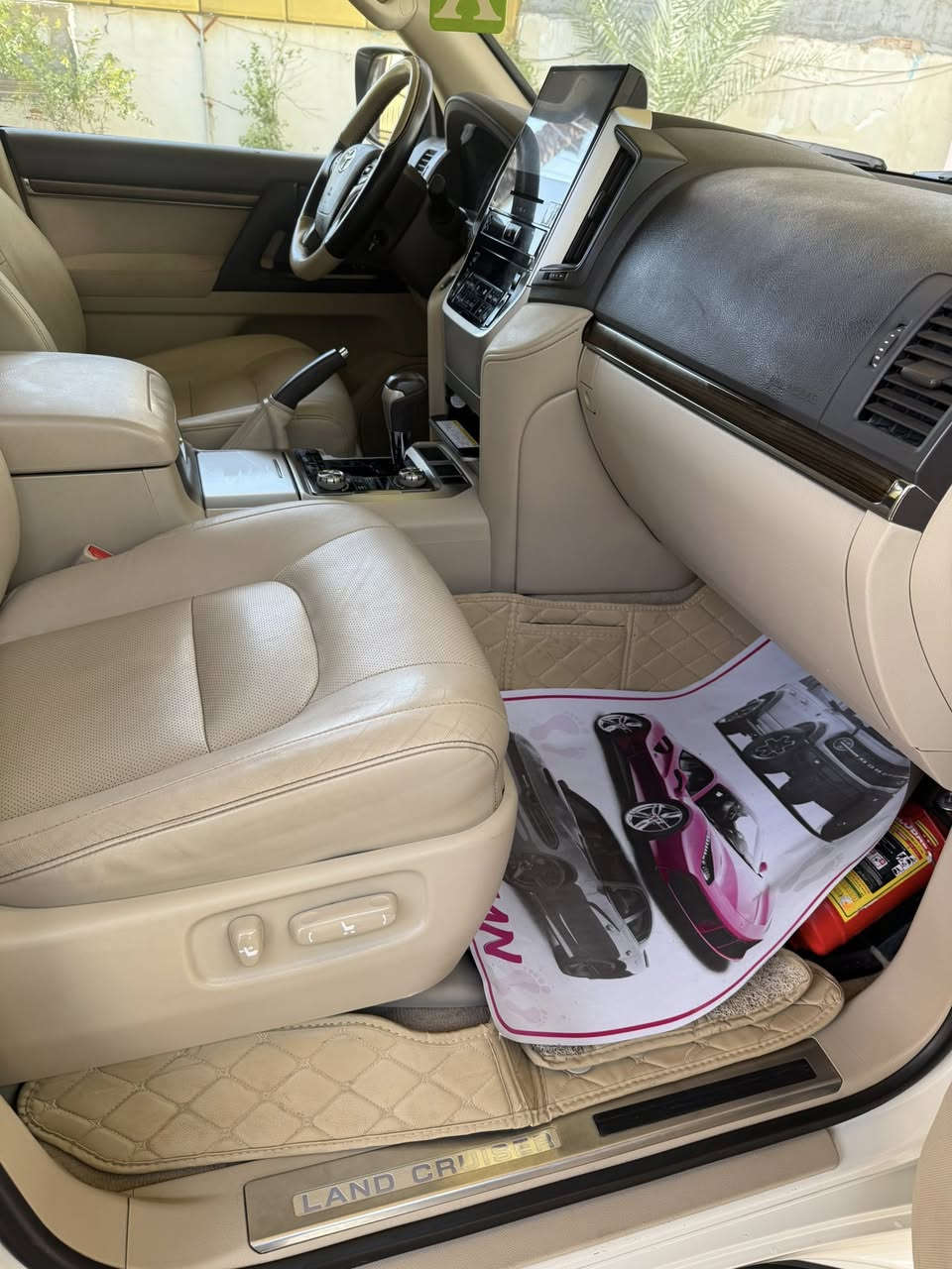 السلام عليكم
للبيع لاندكروز موديل 2019 ساز اصل  مكفول كفاله عامه  من صبغ وتبديل والفتح السياره جديدة بمعنى كلمة اللون ابيض صدفي رقم اربيل بسمي تريد تحويل تريد وكاله
محرك 4000
V6
فول موصفات 1/1
بصمه تشغيل 
5 بصمه أبواب لمس 
تشغيل عن بعد 
فتحه سلايت
كشنات ثنين كهرباء 
كشنات جلد 
8ايرباك 
زراكات 
مري شفط 
شاشات خلفيه
مطفايه حريق 
جنطه شفط 
عداد لكزز 
ثلاث قطع تبريد 
حساس امامي 
حساس خلفي  
وباقي موصفات الساز  معروفه 
ماشيه 67 ألف حقيقي 
سعر السياره 50500 يعني 5شدات 5  ورقه 
الاستفسار اتصل على الرقم

‭***********

مكان بابل
اني مكلف بالنشر
