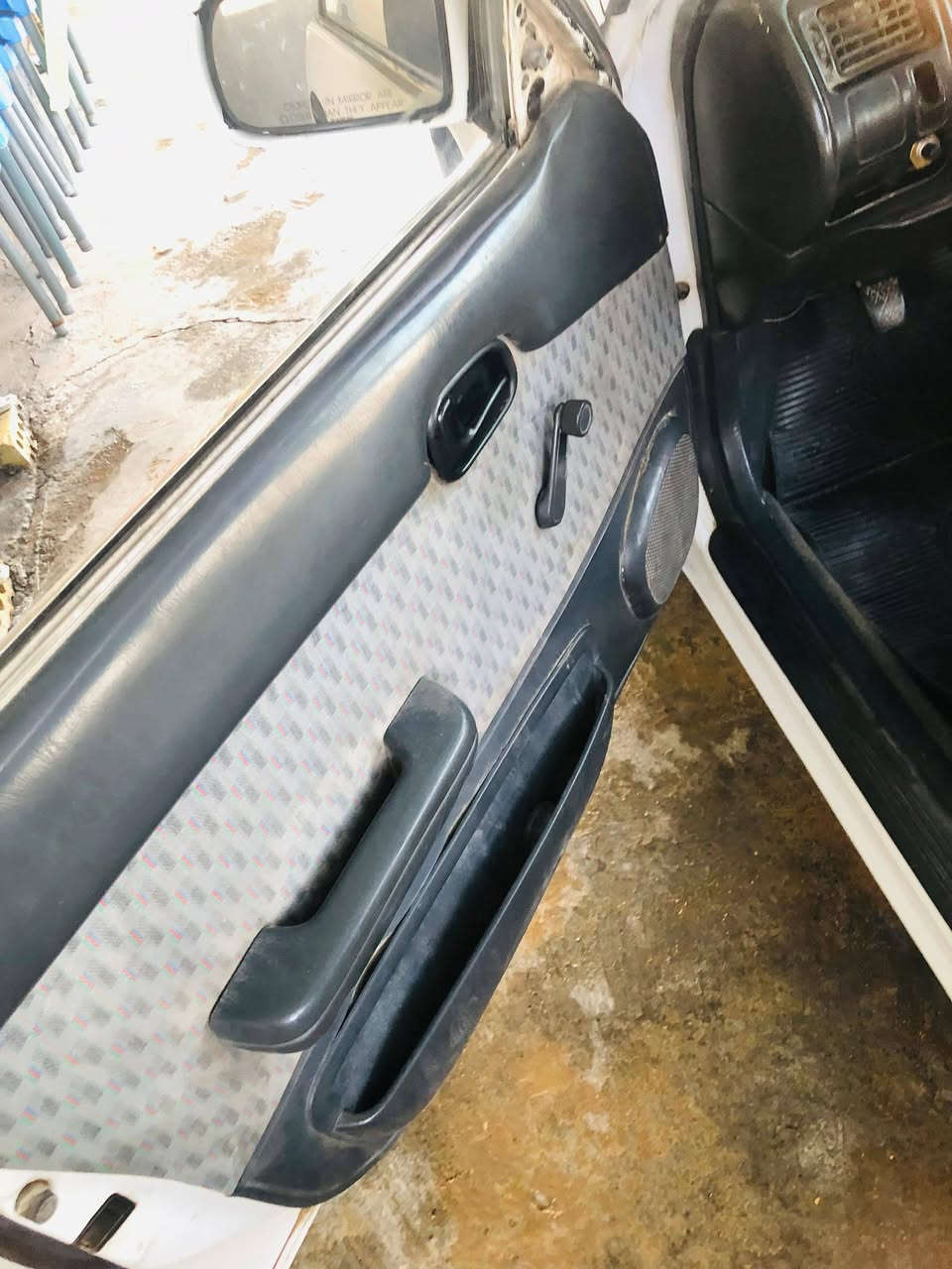 لبيع كورله موديل ٩٦ بلاد أيسر كير ومكينه مكفولات حداديه جديد قبل اسبوع شادهه  تخم تاير جديد باتري جديد  تحويل بسم المشتري كهرباياته كله شغال تبريد عاطل  بدون بور كير عادي  صبغ جماليه عام  رقم ديالى. ***********.
