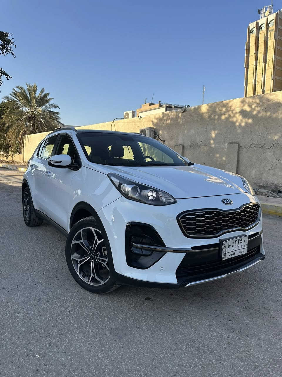 للبيع كيا سبورتج موديل 2020
السيارة جي تي لاين فوال مواصفات  
ماشية 78.000 كم حقيقي 
مكان السيارة بغداد 
السيارة باسمي تحويل ثاني يوم 
هاتف ***********
تفاصيل السياره بالسونار
