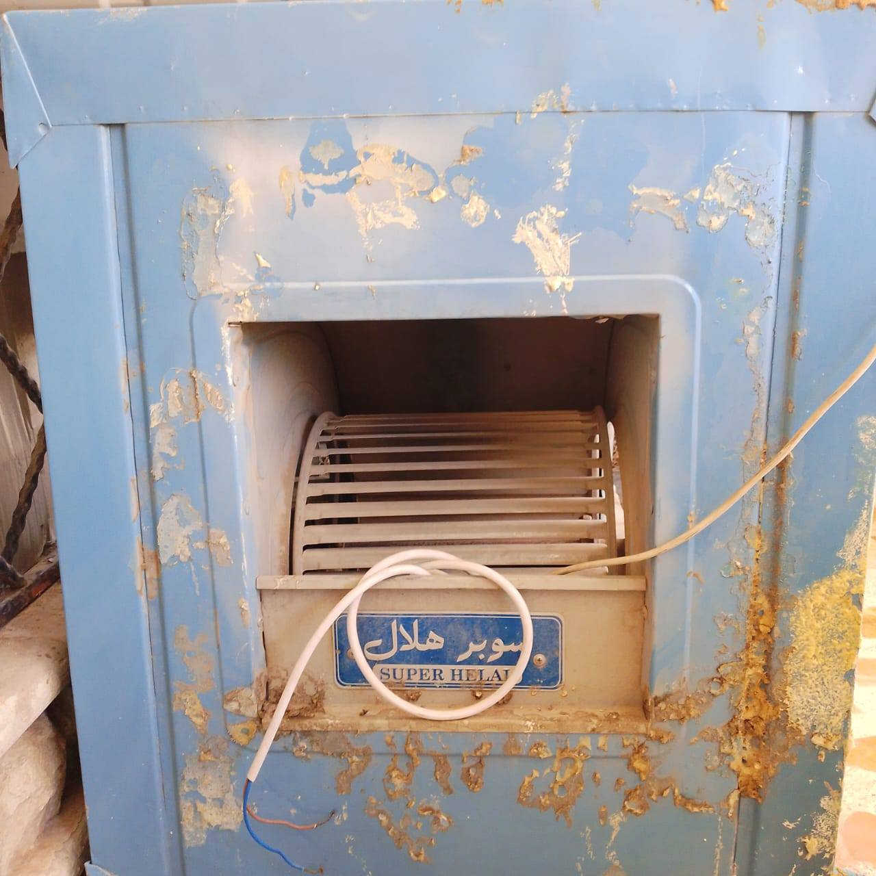 مبرده للبيع نضيفه حيل هاي الي بلوجه اسفنج فوم جان مال دكت صارها سنه من اخذتها والله جديده
سعرها١٣٠ وبي مجال 
سعرها ***********
