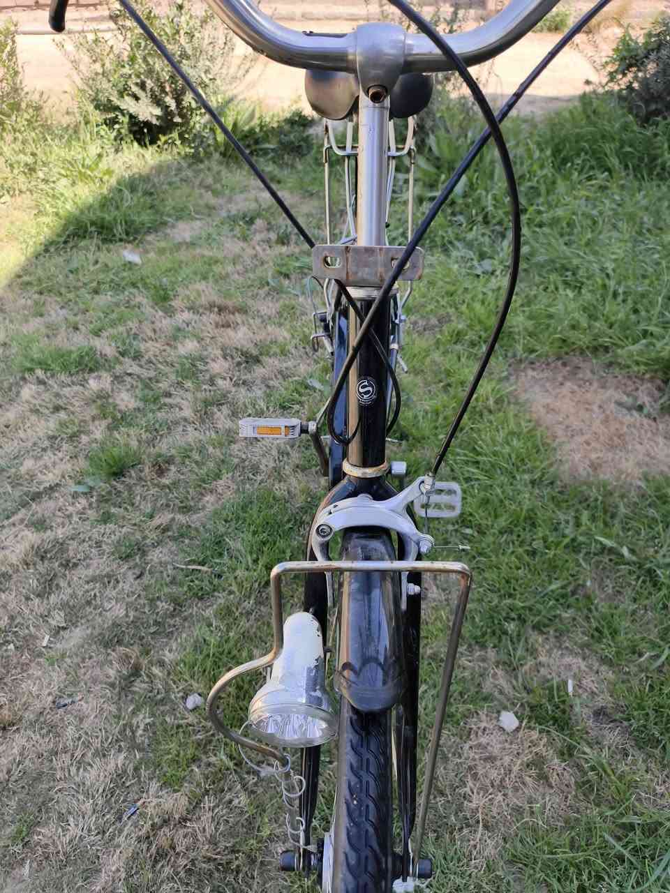 السلام عليكم باسكل للبيع باسكل باله وجديد نضيف حيل حجم 27 عقرب + حساس  باسكل اشتريته وضمتيه على يد واحده مثل ما موضح بصوره للاستفسار ***********
