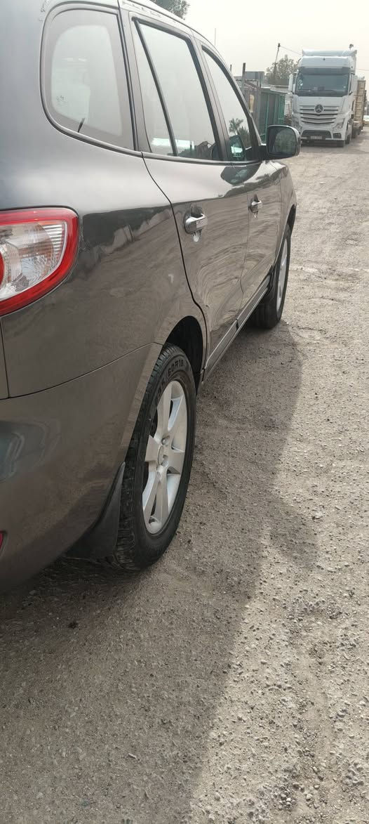 السلام عليكم سنتافية موديل 2008 خليجي فول مواصفات فتحه كشنات جلد كهرباء سبعه راكب مكينه 6سلندر مري شفط شاشه كامره تحكمات 3قطع تبريد سياره جديده بسمي رقم واسط دولي رقمه مميز مكاني بغداد الحبيبية السعر 138 رقمي ***********
