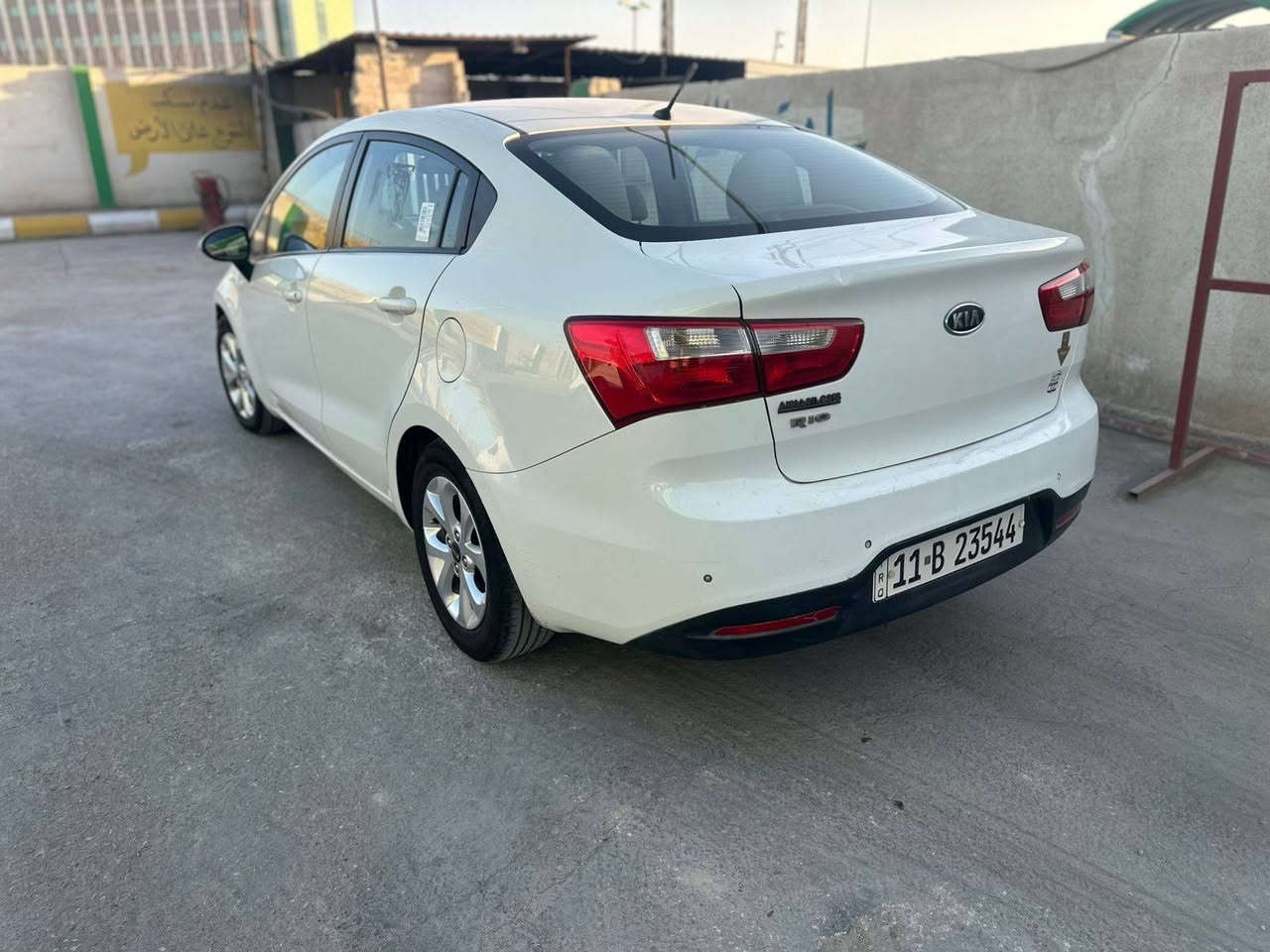 السلام عليكم
كيا ريو موديل 2012

فول خليجي 1/1

جاملغ امامي فقط ولباقي كفاله عامه

مواصفات 

فتحه سقف

حساسات أمامية خلفي

تحكمات 

خمسه ويل كب

مري شفط

حساسABS

أشاير مري 

رقم بغداد انكليزي

مكاني كربلاء 

السعر 94 وبيه مجال

***********

***********
