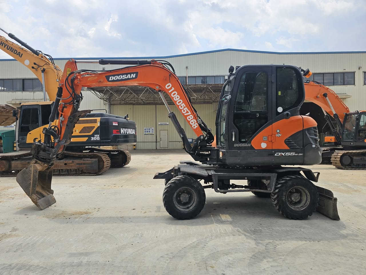 DOOSAN DX55W Wheel Excavator for Sale

Model: DX55W
Year: 2019
Price: KRW 60,000,000
Stock No.: 3148
Working Hours: 11,691 hrs
Attachments: Rotating Link, Grapple, 1 Bucket

Well-maintained DOOSAN DX55W wheel excavator available for export or domestic sale. Equipped with a rotating link and grapple, making it suitable for construction, demolition, landscaping, and material handling work.

📞 Contact: +82-10-2503-5642

Key Features
✔ 2019 Model
✔ 11,691 Working Hours
✔ Rotating Link
✔ Grapple
✔ 1 Bucket Included
✔ Ready for Work

#DX55W #DOOSAN #WheelExcavator #UsedExcavator #ExcavatorForSale #ConstructionEquipment #HeavyEquipment #KoreaUsedExcavator #UsedConstructionMachinery #GrappleExcavator #WheelDigger #MachineryExport #KoreanExcavator #ConstructionMachinery #HeavyMachineryForSale


**إذا كنت صاحب هذا الإعلان وتريد حذفه لأي سبب، رجاءا أرسل رسالة إلى الدعم الفني**