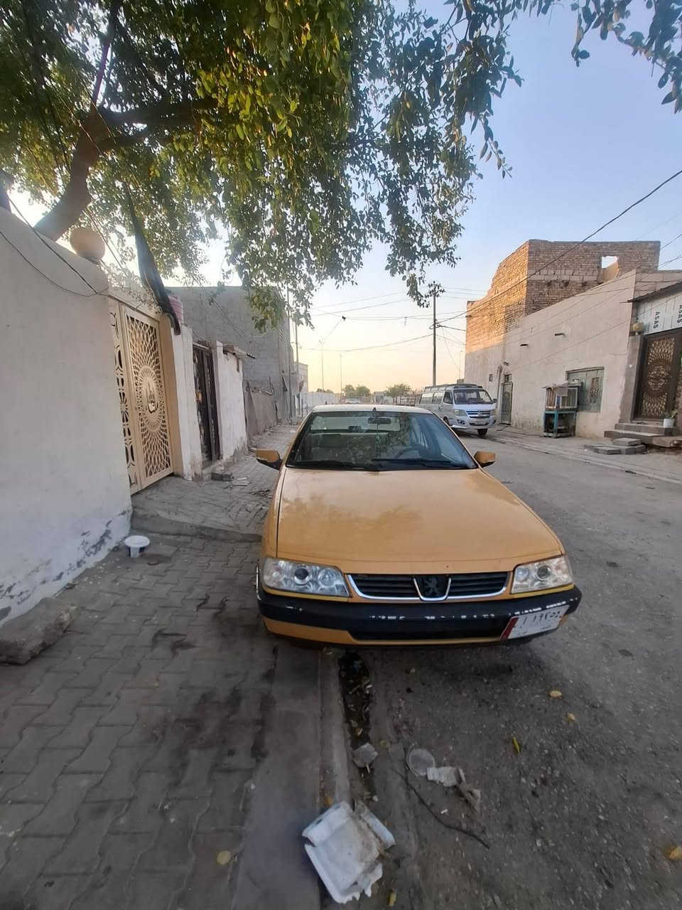 سلام عليكم بيجو مديل 12كير مكينه مكفولات حداديه ستوني نافضها سيراه مكفول بيه بس عتب وم عمرات عليهه 3وراق ينزلن من سعرهه معروضه 30وبيه مجال سنويه 26
***********
