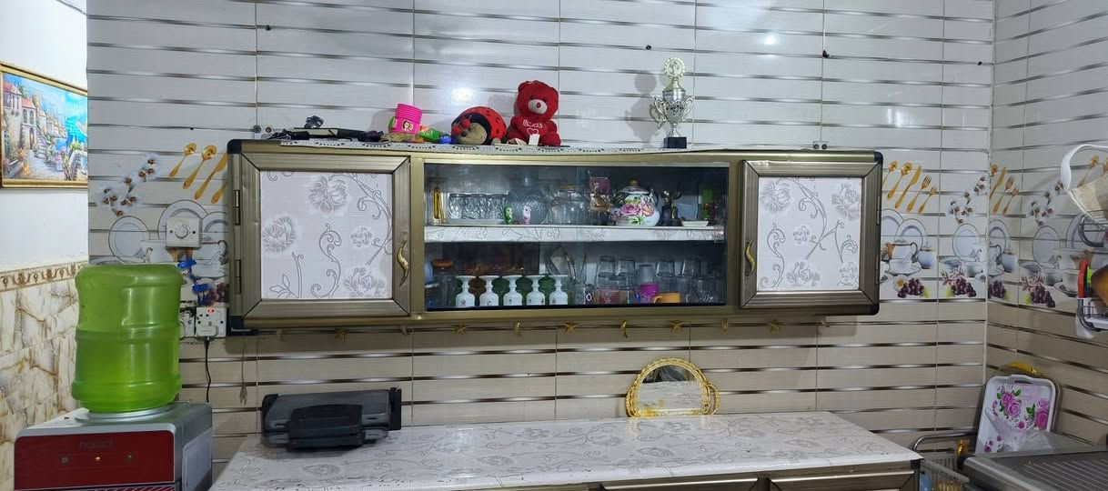 كاونتر مستعمل نظافته ٧٠ بالميه تعالو يمي شوفه واقتنع ياله تحكم 3 قطع سعره 150 مجاله بسيط اليفيده *********** مابيع قطعه وحده ابيعه كامل
