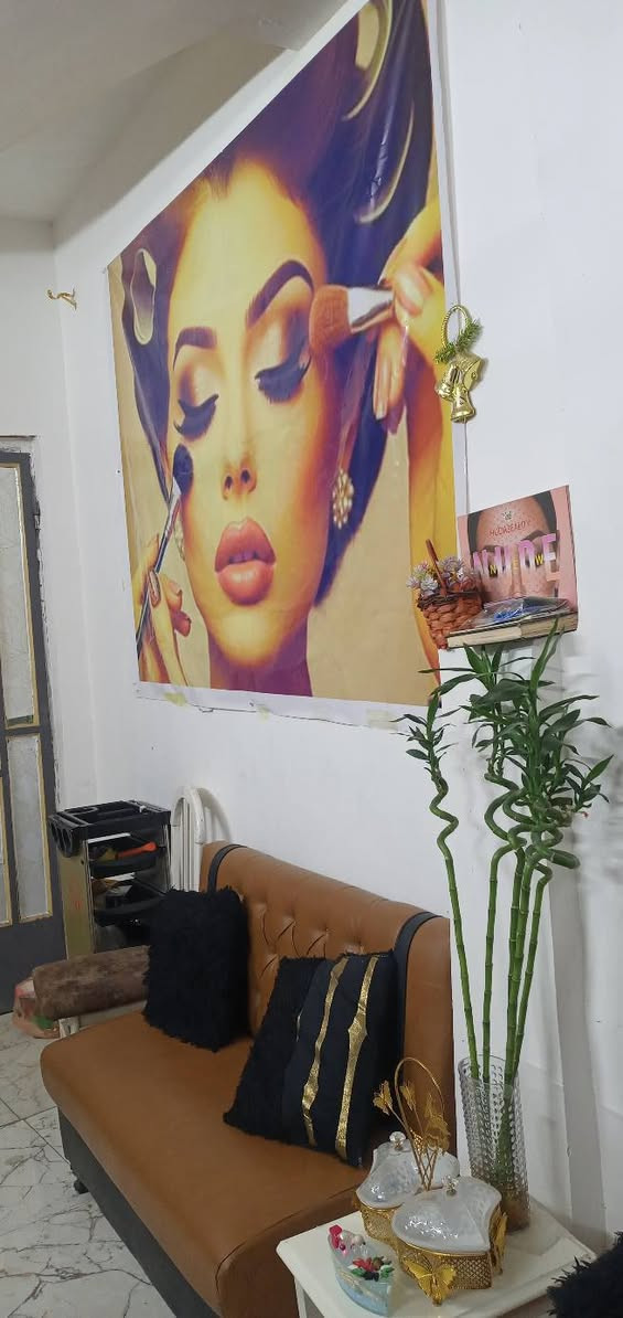 بيع غراض محل كامل لعدم التفرغ للاستفسار واتساب ***********
