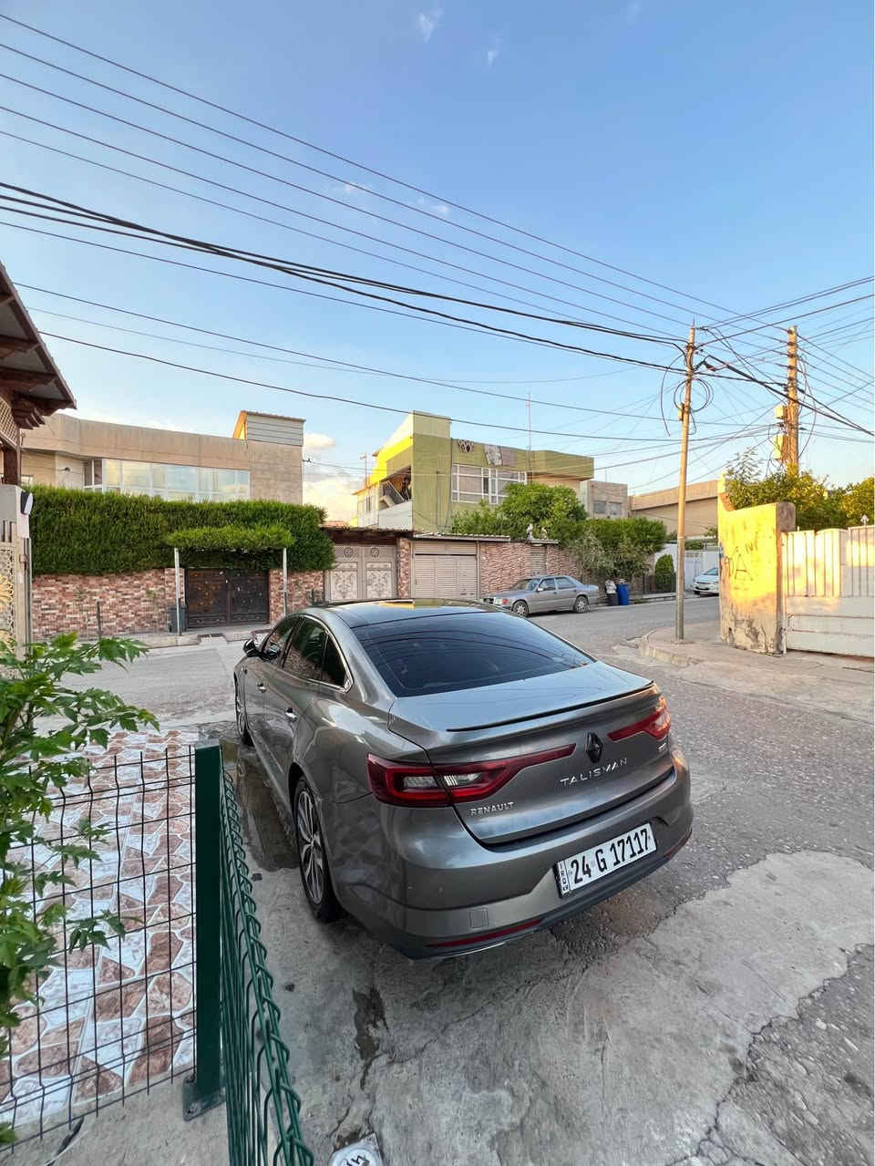 سعر جوا سوك 102$ و مجال💵
رينو تالسمان
موديل ٢٠١٨
وارد خليجي 
عداد ١٠١ كم حقيقي
سياره بيها قطعتين سبغ و راس بنيت شبر
مكفول من ضربه و من داخلي بشرط
سياره  فول فول مواصفات 
داخل جلد شاشه تسلا
بانوراما 
فوول فوول مواصفات
بصمه 
شاشه جبير
🔑 عدد -٢-
نظام ايكو سبورت
لايت ليد
سياره جاهزه بدون اي نقص
بشرط تحويل نفس اليوم.
سياره سنويه و رقم جديد .
📍مكان سياره اربيل شارع ١٠٠ 
📲***********  whatsapp
📲***********  whatsapp أربيل, العراق

