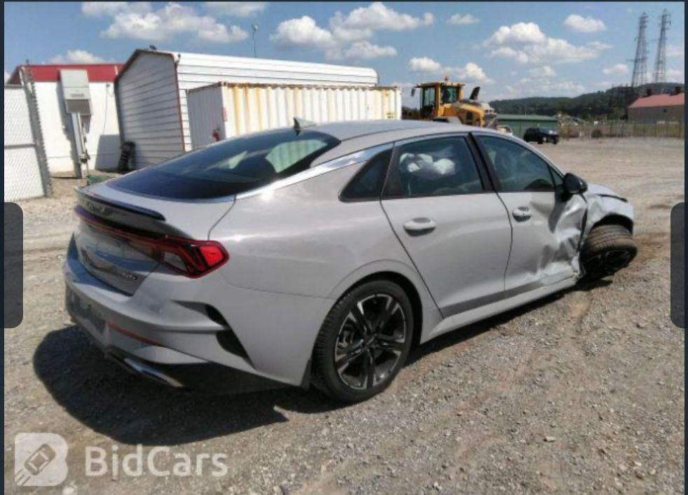 السلام عليكم
كي فايف 2022 رقم اربيل حادثها جاملغ وبنيد بدون دواخل صور الحادث مرفقة السيارة جي تي لاين بس بدون فتحة  ماشية 52 الف ميل بصمه وتشغيل عن بعد وكشنات تدفئه 
ورادار وكرسي كهرباء وتحديد مسار 1600 تيربو للبيع 177 وبيها مجال 
مكاني بغداد الشعب للاستسفار ***********
