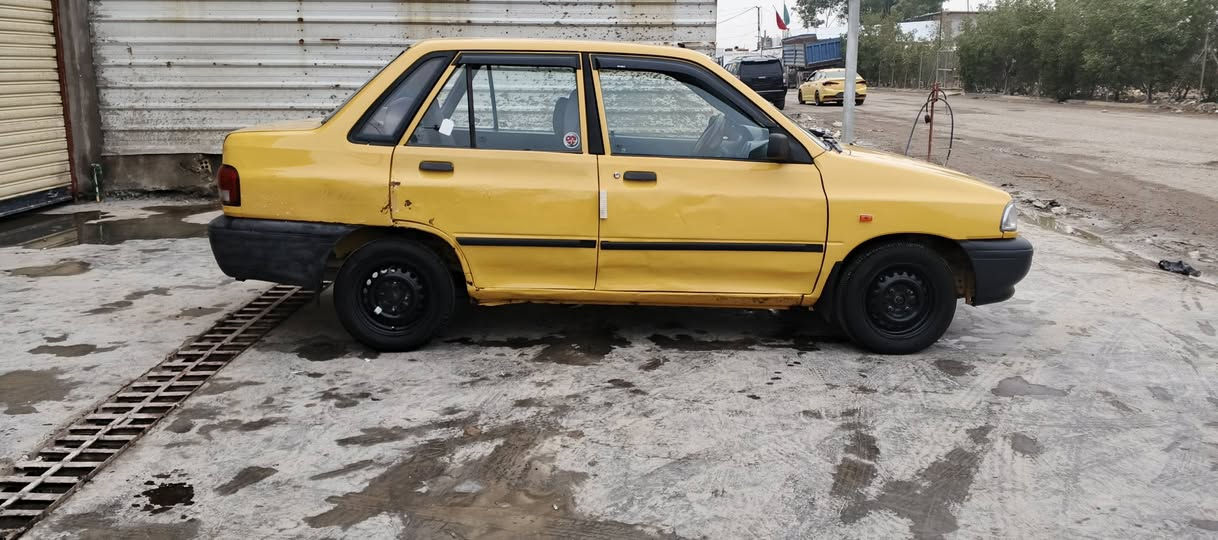 سايبه موديل 12 تحويل مباشر عليها هيئه وغرامه 400ينزل من سعرها بيع او مراوس
مكينه كير صدر جدد السياره جاهزه 

السعر 25 مكان السياره الشعب ‏‪***********‬‏
