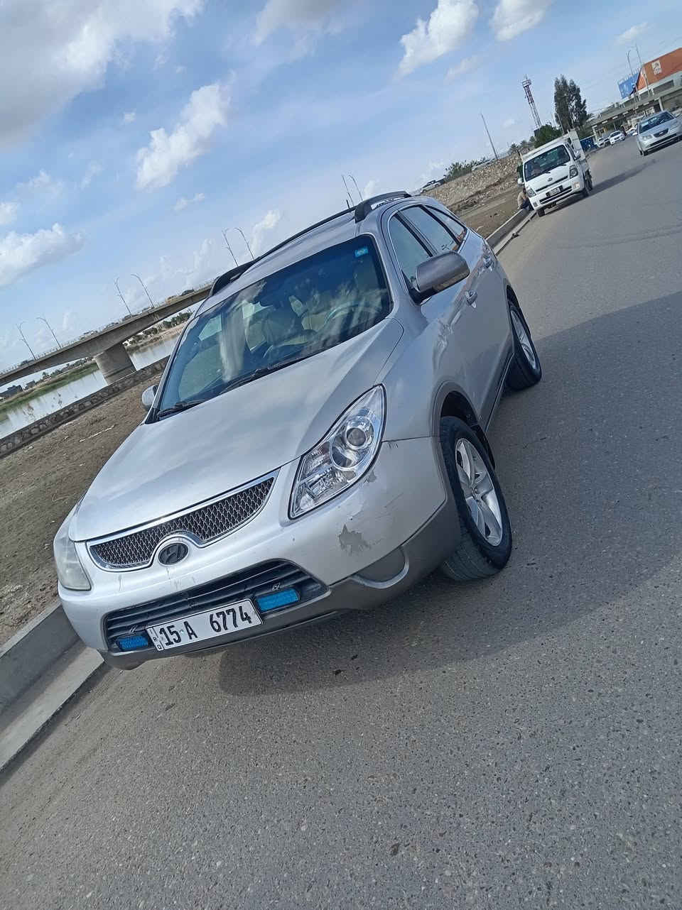 سلام عليكم هونداي فير اكروز ٢٠٠٩
فول مواصفات مكينه ٦
سبعه راكب تبريد ٣ قطع سياره جديده احله من اصور
اكشانه جلد تدفه بيه هواي مواصفات بعد
وارد أمريكي اسعر ١٠٥ وبيه مجال
 مكان السياره فلوجه
***********
***********
