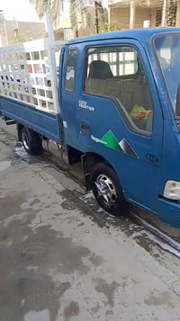 فونتيرا للبيع موديل ٢٠٠٠ جاهزة سيارة من كل شي السعر ٦٨ وبيها مجال بسيط...