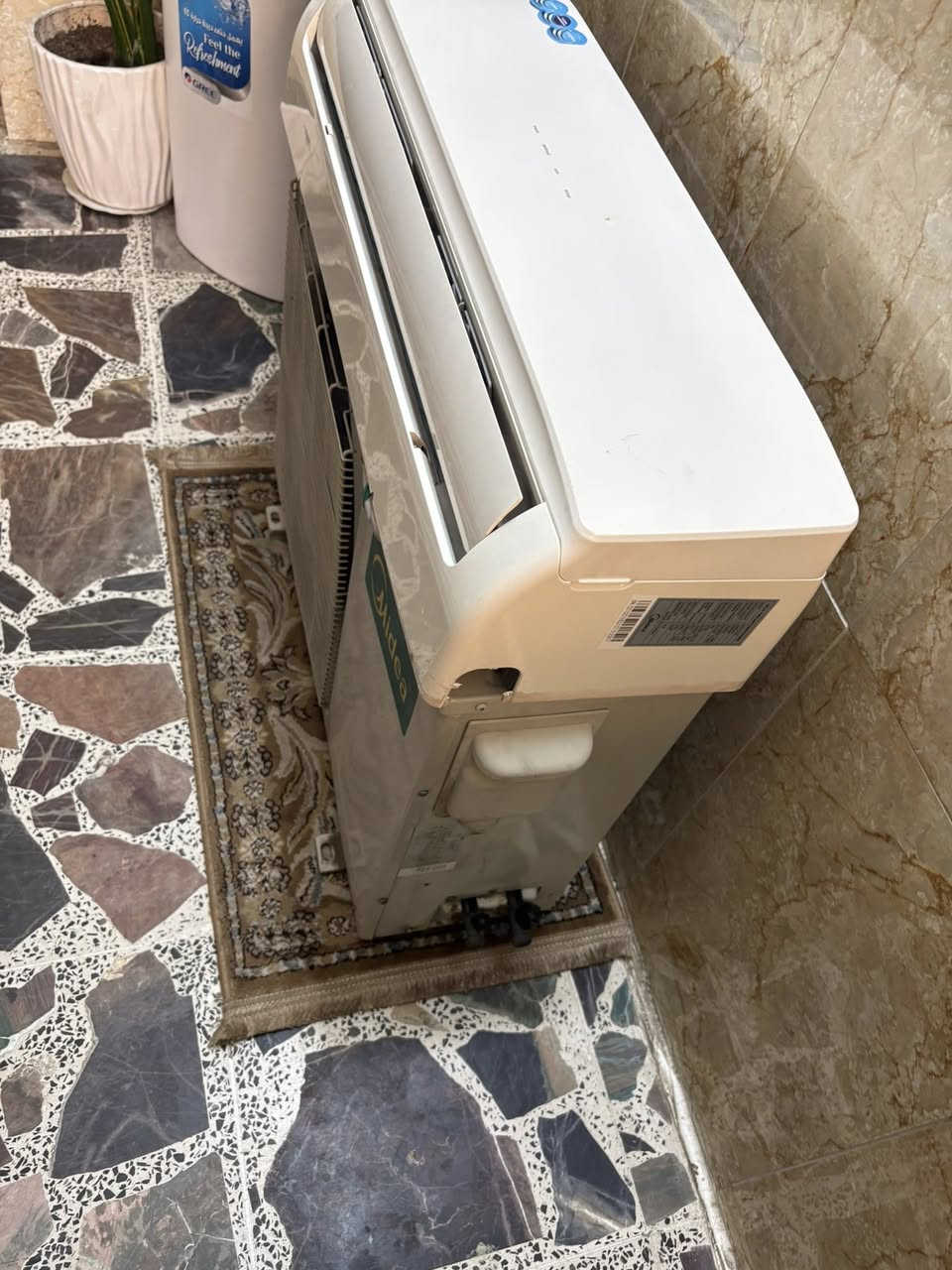 سلام عليكم
سبلت ميديا 1 طن حاربارد
بلادي ممصلح غازه بي R-22
كامل بدون نقص
ظمان 10 أيام
السعر  ٢٠٠ الف
بغداد حي الجامعه
***********
