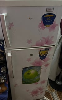 ثلاجة • جديدة • مجال للشراي