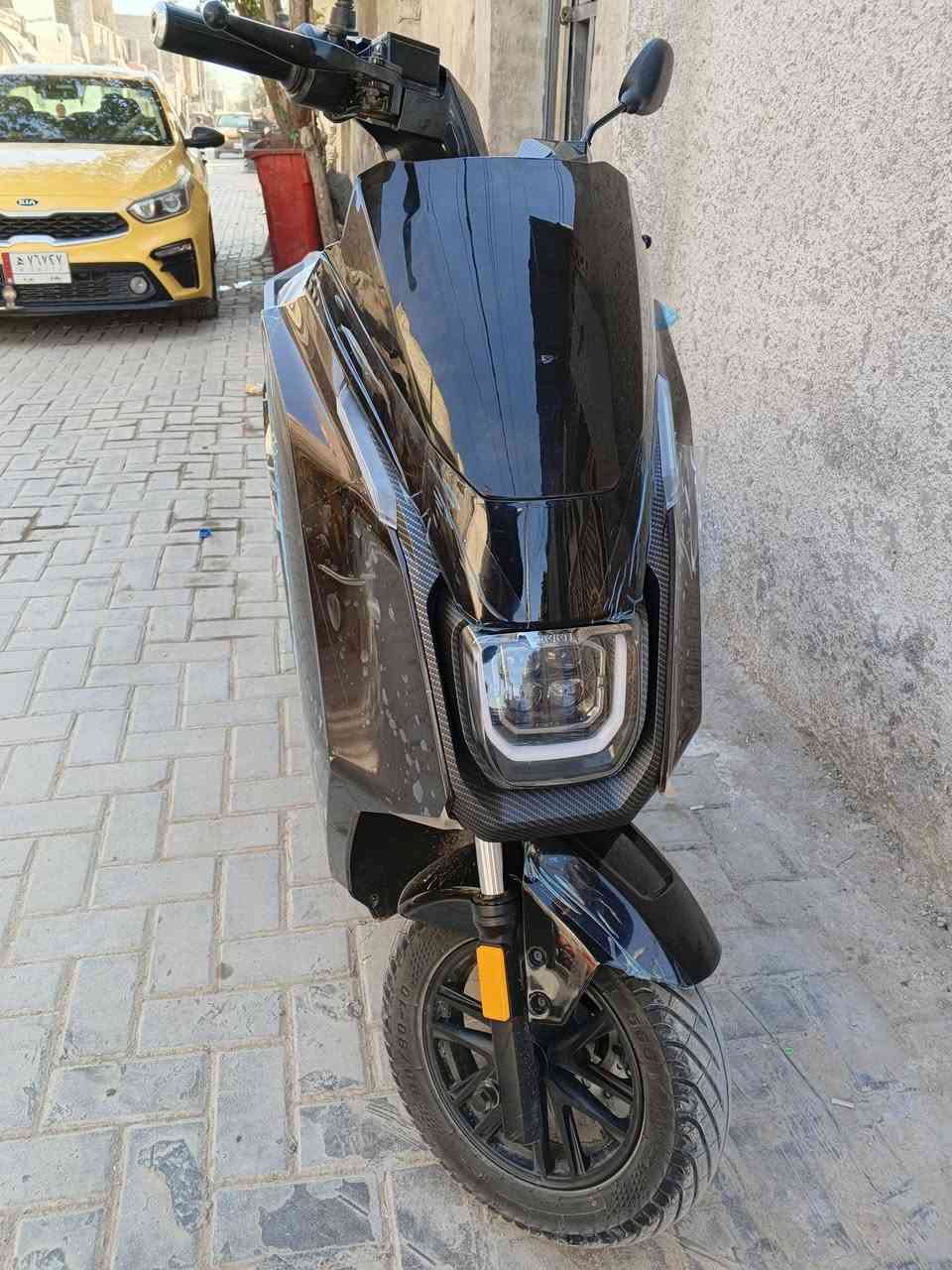 دراجة شحن كيرين الغنية عن التعريف
دراجه جديده استخدام شهرين فقط
نظام بارك
نظام بك رجوع الى الخلف 
نظام مثبت سرعه 
منفذ شحن
6 بطاريات 
ملف 2000
سرعتين ثابته 
سرعه تمشي 65 حقيقي
اضاءه لد امامي خلفي
رايده 800 وبيه مجال بسيط
مكاني بغداد نهاية حي اور سبع قصور


**إذا كنت صاحب هذا الإعلان وتريد حذفه لأي سبب، رجاءا أرسل رسالة إلى الدعم الفني**