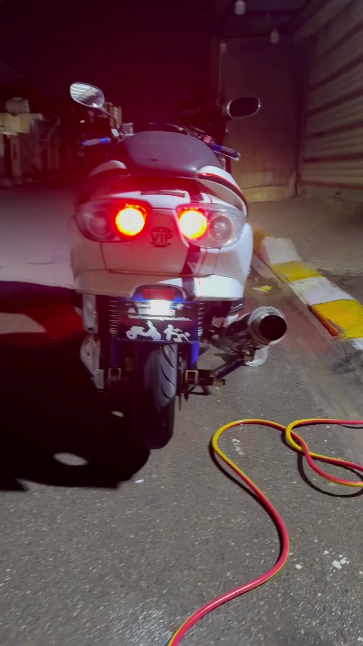 سلام عليكم دراجه فورزه صفر تسعه النضافه 90/100 السعر مليون بي مجال الرقم ***********
