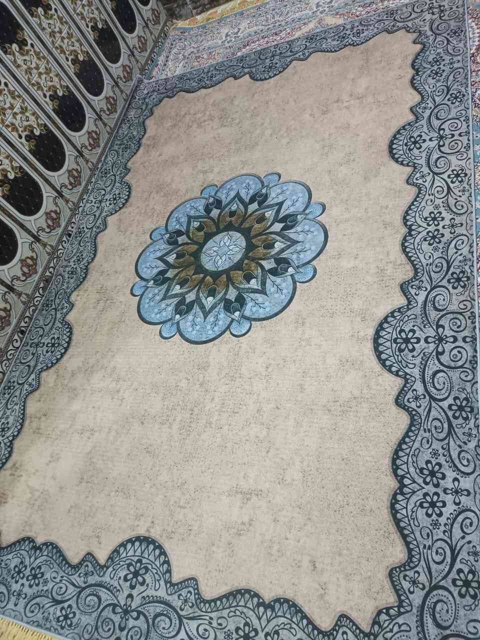 غراض وغرف نوم لبيع ابو دشير ***********
