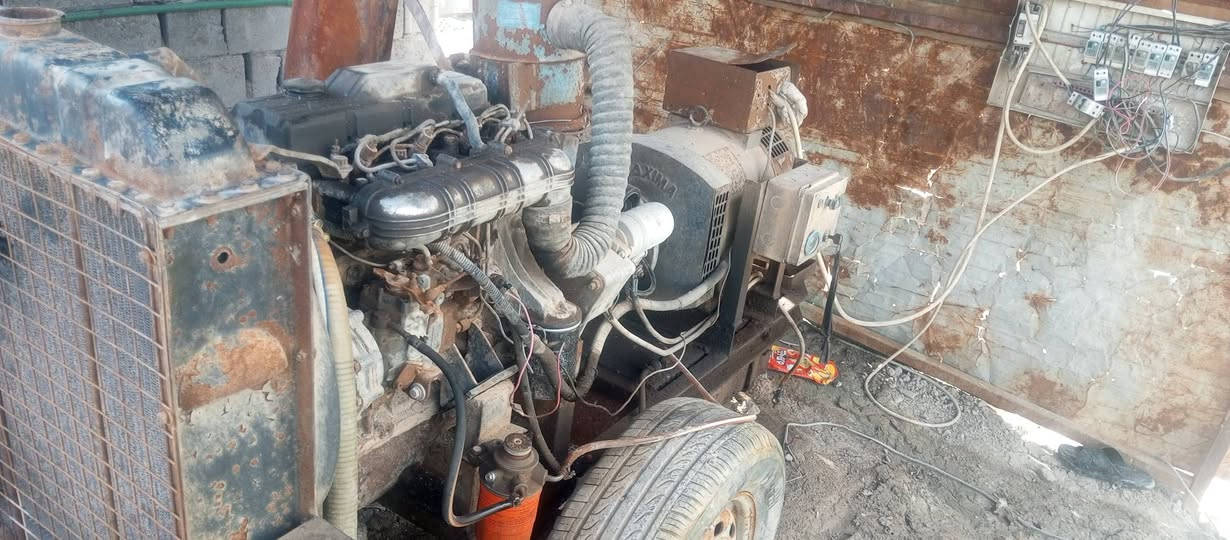 مولد محرك كيه للبيع2701
راس التوليد سنكل 30 كيفي شغاله  بدون تنقيص ولا بخار جاهزه ع الفحص 
المكان محافظة الديوانية قضاء الشاميه 
منطقة حفار حريجه 
***********
