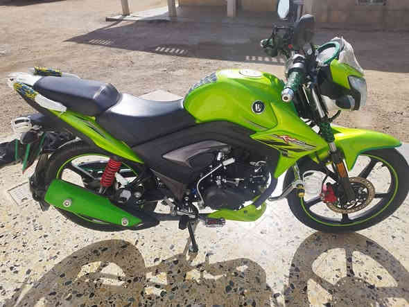 بسم الله وعلى بركة الله           هاوجي 23 مسجل لوحة وسنويه 2025 انكليزي مثل ما موضح يمك بصورة شراي تعال چيك بنفسك محرك وكير ضمان مامفتوح سعر ١٨$ونص وبي مجال بسيط لشراي مكانه الرمادي أبو طيبان ***********
