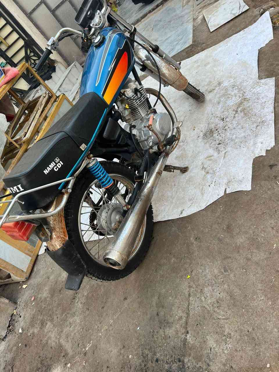 سلام عليكم دراجه ايراني شلامجه اصل مديل 2019 رقم وسنويه تحويل ثاني يوم الدراجه مبدله ولفات الدراجه هاملهه مجرد من الشغل للبيت مكاني البصره التنومه او الجزيره السعر 1350 الرقم ***********
