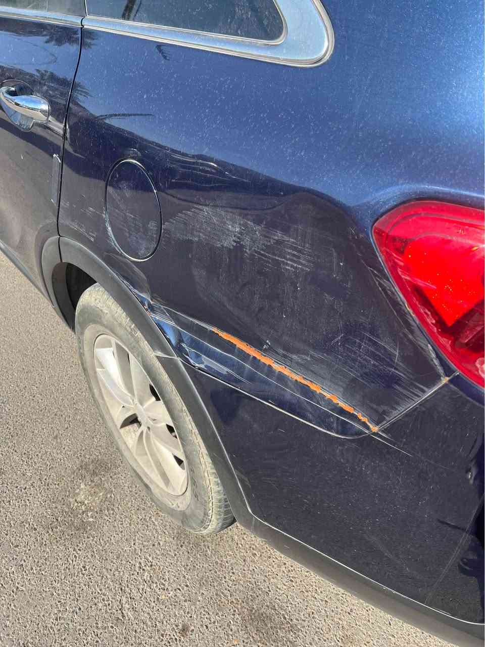 كيا سورنتو موديل 2016
وارد امريكي ضربتها جاملغ امامي وبنيد بدون دواخل ومرفقه صورة الحادث بالمنشور
بيها ضربه بسيطه بالجاملغ الخلفي وموجوده صورة الضربه
محرك 2400 توربو
تدفئه بالكشنات
كفاله عامه عدا صور الضربه
هي 5 راكب بس تكدر تسويها 7 راكب لان بيها مكان مقاعد خلفيه
مكانها بغداد / حي الخضراء ***********
مشروع وطني بكل مكان تتحول وهي بأسمي شخصياً بغداد, العراق
