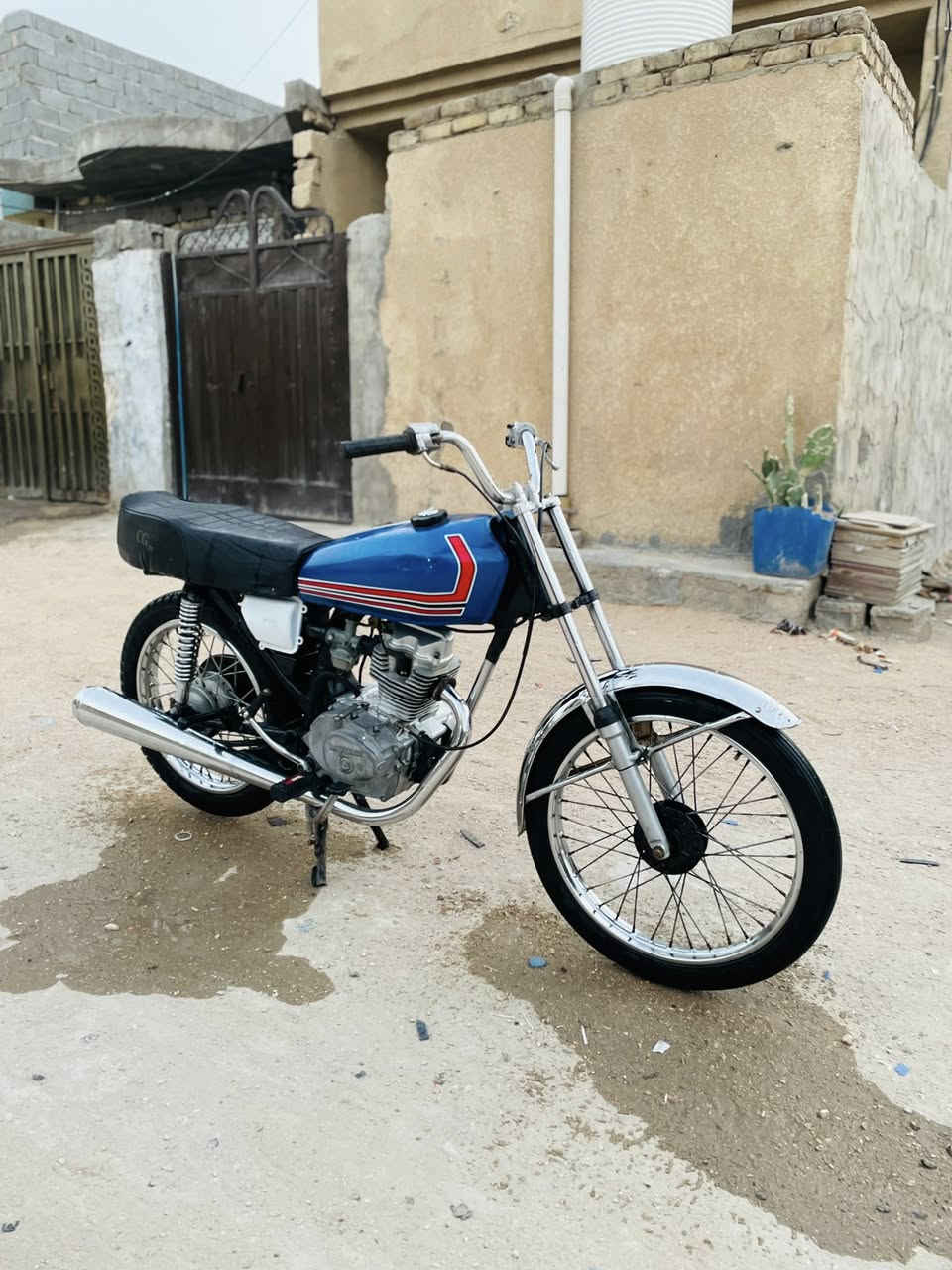 السلام عليكم رابيدو للبيع دراجه مكفوله لا تبخير ولا صوت ولا ذب دهن دراجه ما ناقصه شي سعر ٢٧٥وبيه مجال مكاني كربلاء امن الداخلي ***********
