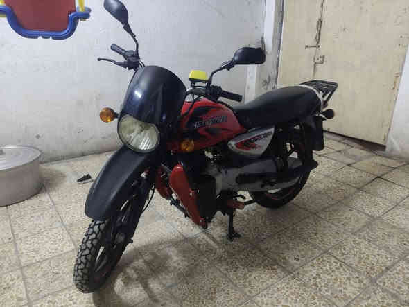 سلام عليكم بوكسر 2020 مجفتة رقم وسنوية العنوان بغداد البنوك السعر 1550 وبيها مجال بسبط 
ه‍ *********** واتساب فقط
