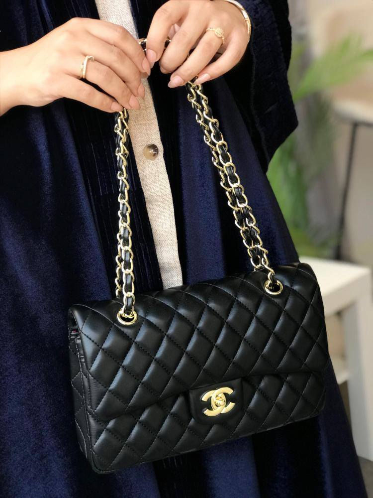 شانيل ابو ختمين يجي خانتين
السعر القطعة 15 الف
متوفر توصيل الجميع محافظات العراق بس 5الاف


**إذا كنت صاحب هذا الإعلان وتريد حذفه لأي سبب، رجاءا أرسل رسالة إلى الدعم الفني**