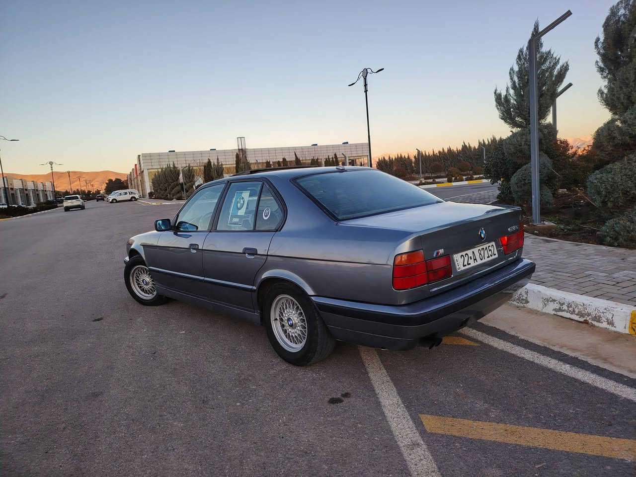 بي ام525مسكرفانوس..***********..اوتوماتيك تبريد رقم اربيل دولي بسمي سنوية جديد 2031سعرها 62 وبي مجال موديل 1991 مكان سليمانية ***********
