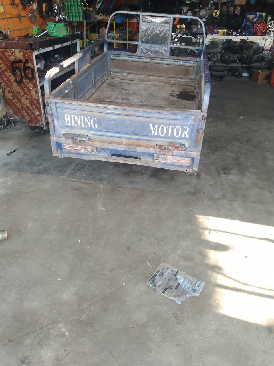 اسلام عليكم ستوته موديل 17شهر العاشر بيها حادث عواج بل ماشه شويه اوراق كامله السعر 800 وبيها مجال 
المسيب حي العسكري ***********
