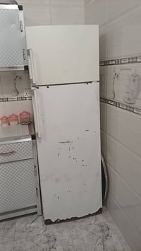 ثلاجة • فستل • كمبروسر خربان