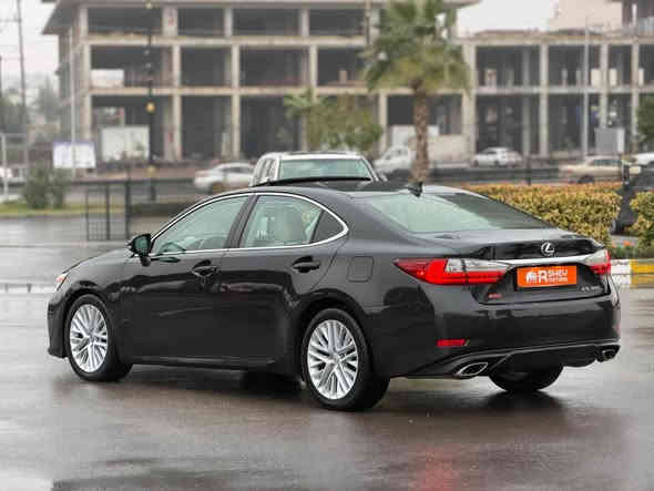 وين تشوف ارقي من هيج سيارة ب هذا السعر🔥😍
Lexus ES350 2017
لكزس اي اس ٢٠١٧

مواصفات (مقاعد تدفئة تبريد خزن-فتحة سقف-حساسات ٣٦٠ درجة-رادار امامي و جانبي-تدفئة المقود-لايت LED-تبريد مركزي)

مكينة ٦سلندر حجم ٣.٥لتر تنفس طبيعي
ماشية 154,000 كيلومتر و بحالة جداً ممتازة 

ضرر السيارة بنيد جاملغ و باب بدون دواخل نهائياً 
صورة الضرر مرفقة مع الصور
السيارة كلش حلوة و نظيفة

السيارة رقم دهوك الدولي سنوية ب أسمنا و اكيد شرط التحويل 
مكفولة من كير و محرك و كهربائيات

و ب سعر(179$) ورقة فقط و بيها مجال بسيط

مكان السيارة

دهوك -معرض ارشف R-Shev
رقم51 من معارض التيرمينال 

***********
*********** دهوك
