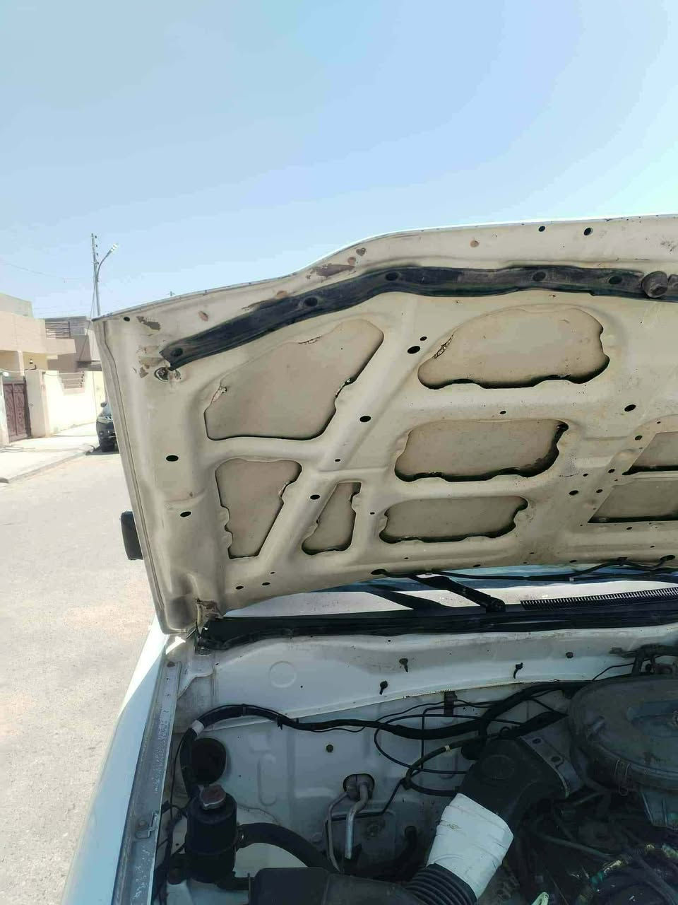 للبيع سيارة ميسبوشي موديل 2000 تبريد شغال رقم بصرة انكليزي تحويل بكل المحافظات السعر 60 وبيها مجال ومراوس حسب القناعة مكان سيارة تكريت الرقم 
***********
***********
