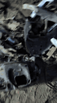 سلام عليكم غراض ماكس للبيع ودراجه كامله عوزه بس شدده غراض دراجه كله موجوده مكينته شغاله اماا العداد والكلجات والسكان والبوشه 50والسلف كلمن كلمن وسعره تصال او خاص ***********
