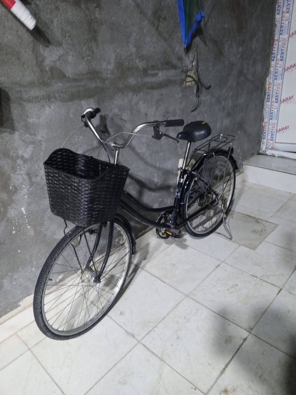 سلام عليكم للبيع بايسكل 26 كامل كلوب حساس بريك أمامي وخلفي وسله وكير شغال كامل الاخير سعر 65مكاني كربلاء رقمي ***********
