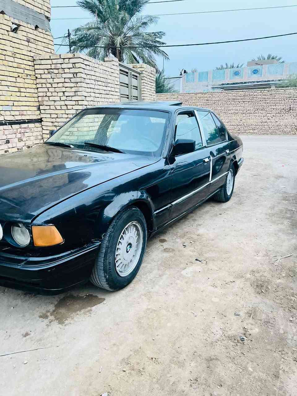 السلام عليكم
بي ام 735 محرك َگير بلاد
صبغه حلوه بدون جراد
حداديه 75/100
سنويه منتهيه وراعيه ماندله بس هوه موجود ب البصره رقم بغداد موجوده سنويته المحرك ول گير بحاله جيده
تخم تايرات جدد داخل حلوه
اكفلهه سرقه وعشائر
السعر 35
مكان السياره ناصريه 
للاستفسار الاتصال على الرقم ***********
