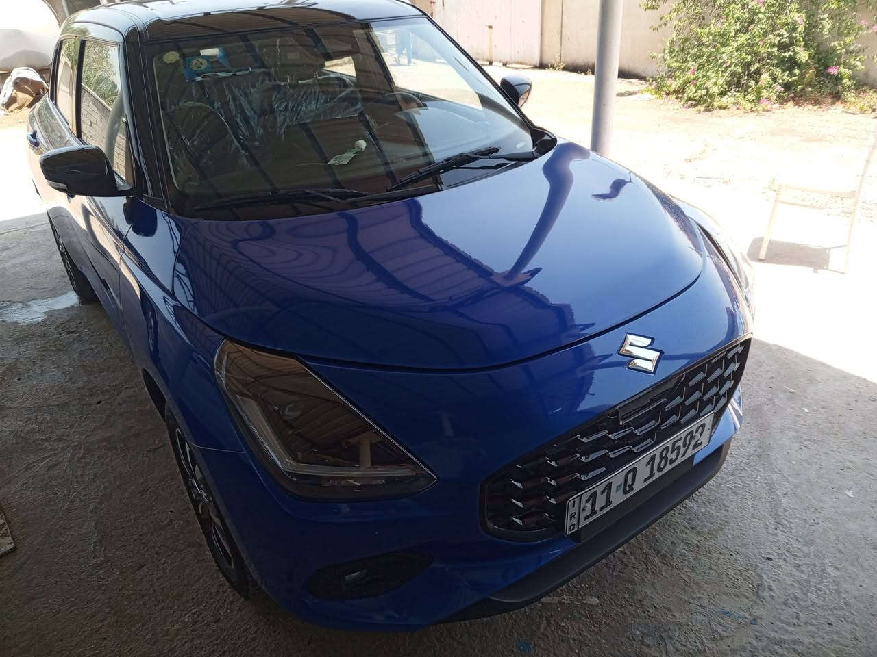 السلام عليكم 
سازوكي سويفت  Suzuki Swift 🇯🇵

  

2025
Hybrid ⚡️

……….

بصمه + بصمه ابواب ⚙️
شاشه + كامره خلفيه 📸
تحكمات ستيرن اربع جهات 💿
قياده ذاتيه + تحديد مسار
شفتات ستيرن ✅
رادار امامي 📺
رادار خلفي 📺
رادار جانبي 📺
حساسات خلفيه❗️
لايت زينون عدسه 🌀
بروجكتر زينون عدسه 🌀
اشاير مري + مري شفط 〽️
كشاف ضباب 🔦 
تبريد بيانو 🎹 
مانع انزلاق ◀️
اوتو ستوب ➕
تكون مجهزة بـ 6 إيرباغات👁️‍🗨️

………..

ماشيه فقط 38 الف km 🔵

رقم بغداد الجديد 

مكان السيارة واسط الصويرة

كتلوكات الشركه بعدها بيها

سعر السيارة 20 مليون وبيها مجال بسيط 

للاتصال ***********

السيارة مكفولة من الدعامية للدعامية 

ملاحظة السيارة موظفين اقساط (وكالة) وليس تحويل
